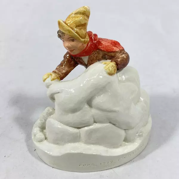 Vintage 1979 Sebastian Miniature Snow Days Boy #6262 Figurine in Box