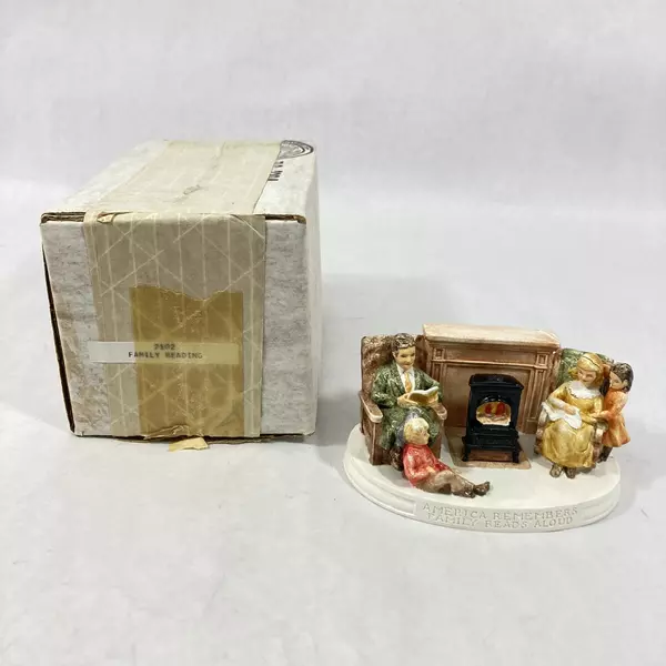 Vintage 1980 Sebastian Miniature America Remembers Family Reading Aloud 2102
