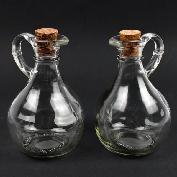 Set of 2 Unmarked Clear Glass Oil and Vinegar Cruets with Glass Stoppers