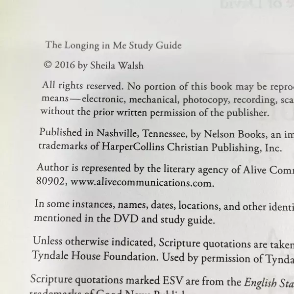 The Longing in Me Study Guide by Sheila Walsh 2016 Paperback - Good Condition