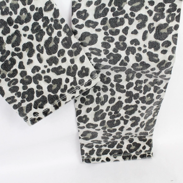 LOFT Modern Skinny Jeans Women's Size 26/2 Leopard Pattern Denim Gray