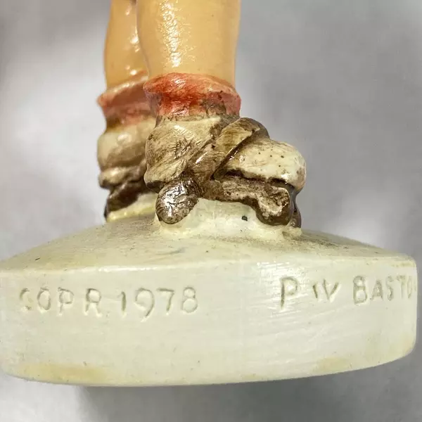 Vtg 1978 Sebastian Miniature Figurine Sidewalk Days Skating Boy 7861/10000