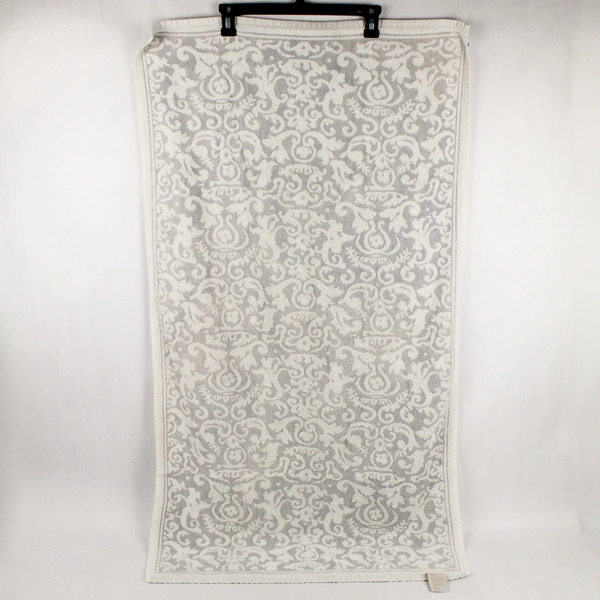 Wellesley Manor Towel, 46 x 26, White Gray Cotton Blend 