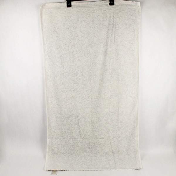 Wellesley Manor Towel, 46 x 26, White Gray Cotton Blend 