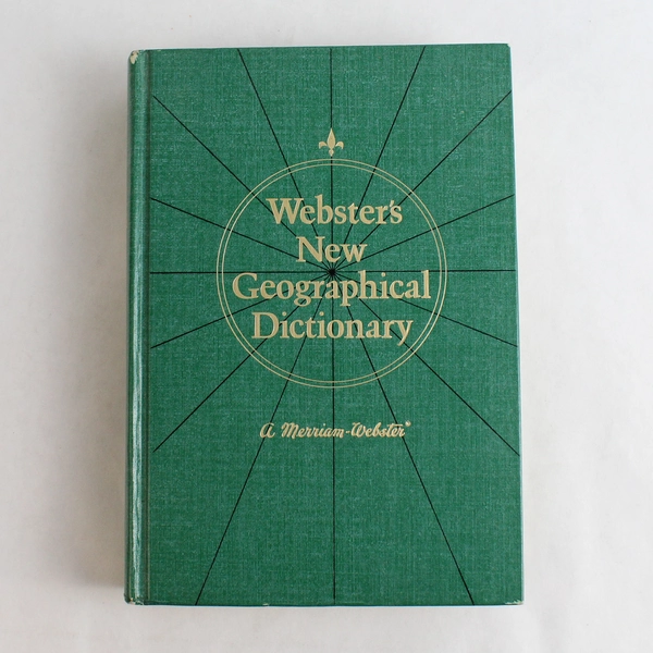 Webster's New Geographical Dictionary 1977 G. & C. Merriam Hardcover