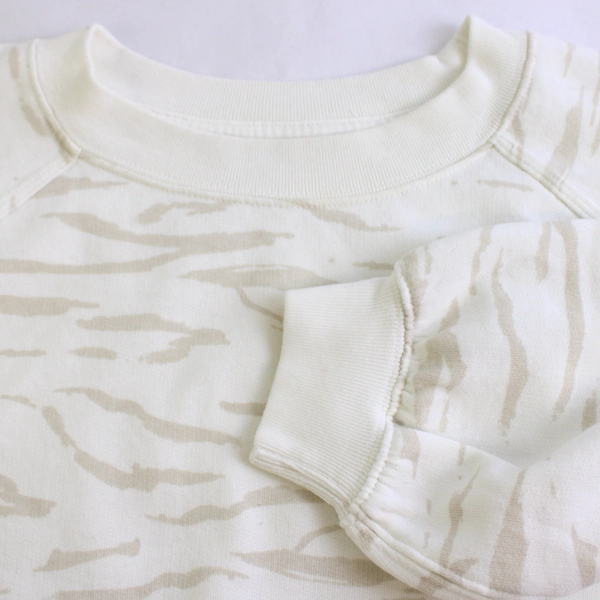 Abercrombie & Fitch White Zebra Print Pullover Women's Small