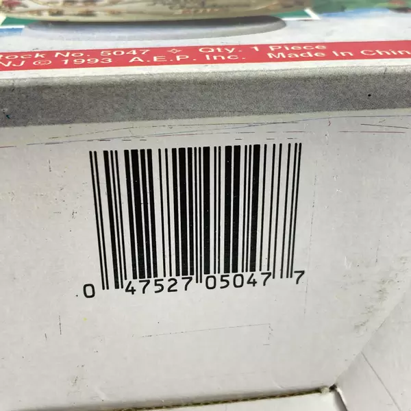 Santas House Christmas Collection Musical Santas 5047 Rotating Music Box