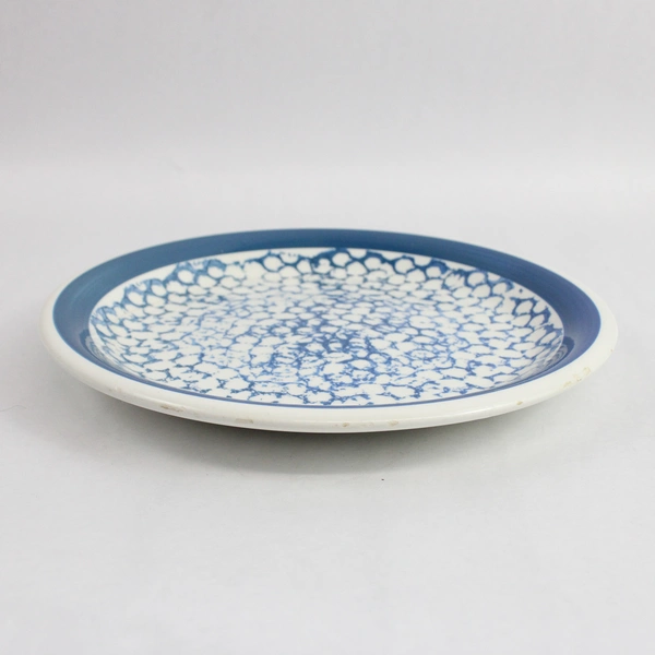 Lot of 8 Italian Unbranded Ceramic Dinner Plates With Scale Pattern