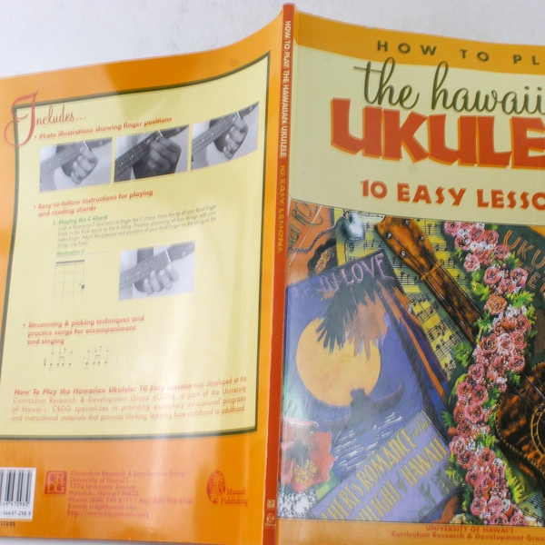 Hawaiian Ukulele Songbook: How to Play 10 Easy Lessons by Mutual Publishing
