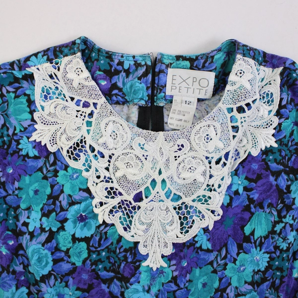 EXPO Petite Women's Size 12 Full Length Dress with Floral Designs 