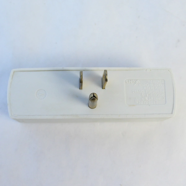 Three Outlet Grounded Wall Tap AC Power Extender Adapter Plug