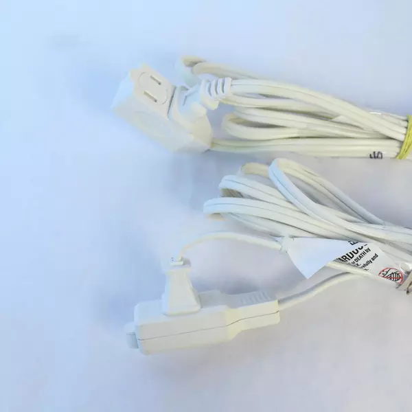 Lot of 2 Two-Prong 9ft Extension Cords Electrical Power Cords Home Use