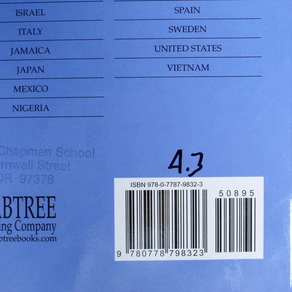 England The Land by Erinn Banting 2012 Bobbie Kalman Book - Good Condition