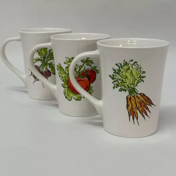 Set of 3 Signature Farmers Market Ceramic Coffee Mugs Beets Carrots Tomatoes