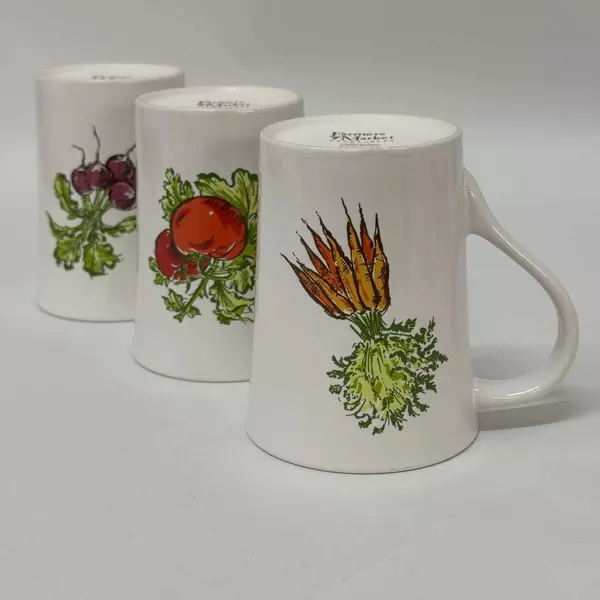 Set of 3 Signature Farmers Market Ceramic Coffee Mugs Beets Carrots Tomatoes