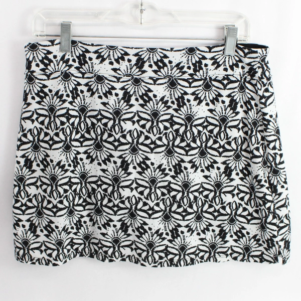 Empire Sportswear Black White Abstract Design Skort Women's Size M