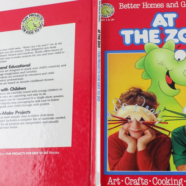 At the Zoo by Better Homes and Gardens Editors 1989 Hardcover