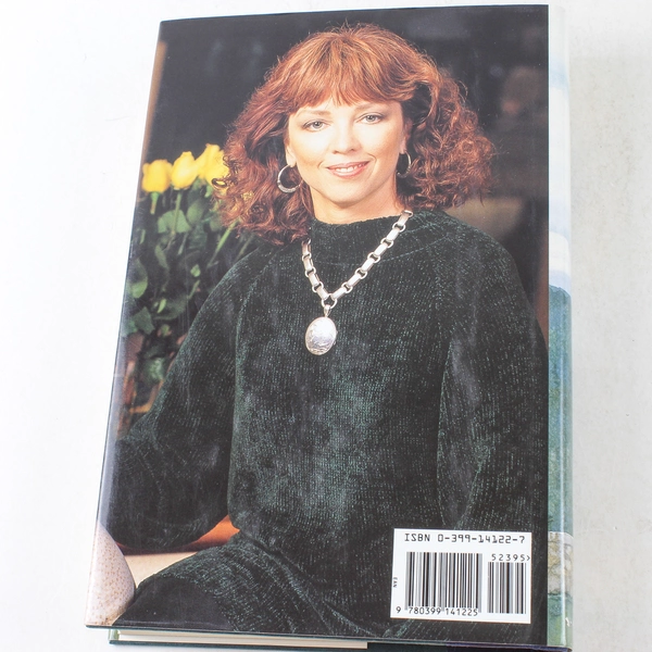 Montana Sky by Nora Roberts 1996 Hardcover Book - Good Pre-Owned Condition