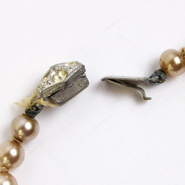 15" Faux Gold Pearl Necklace Silver Clasp with 4 Colorless Stones Vintage