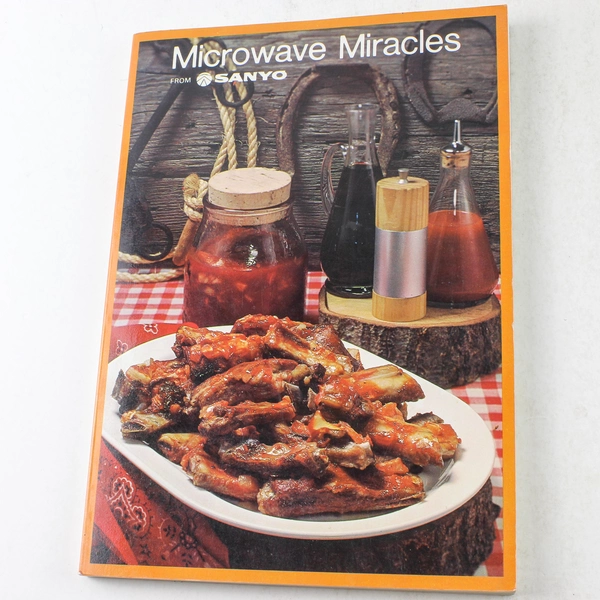 Microwave Miracles Cookbook by Sanyo 1974 Vintage Paperback Good Condition