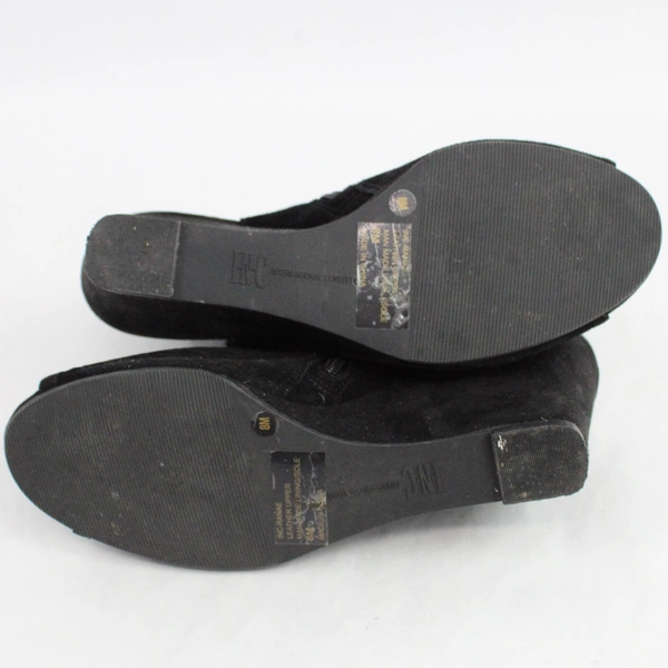 International Concept 8M Ranae Peep Toe Wedge Black Leather/Suede Zip