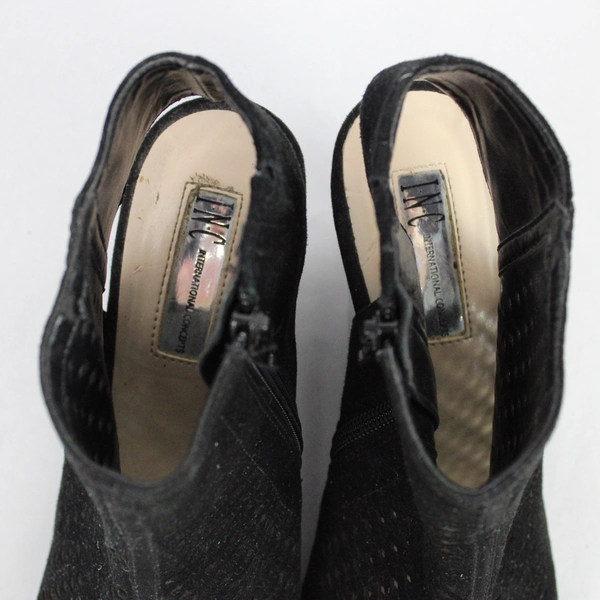 International Concept 8M Ranae Peep Toe Wedge Black Leather/Suede Zip