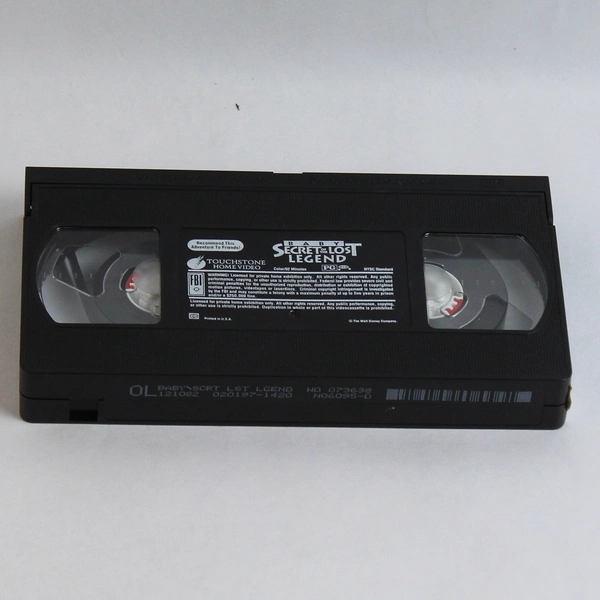 Baby Secret of the Lost Legend VHS 1996 Touchstone Home Entertainment