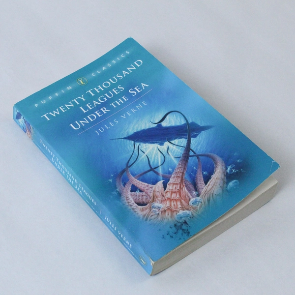 Puffin Classics Twenty Thousand Leagues Under The Sea Jules Verne PB 2003