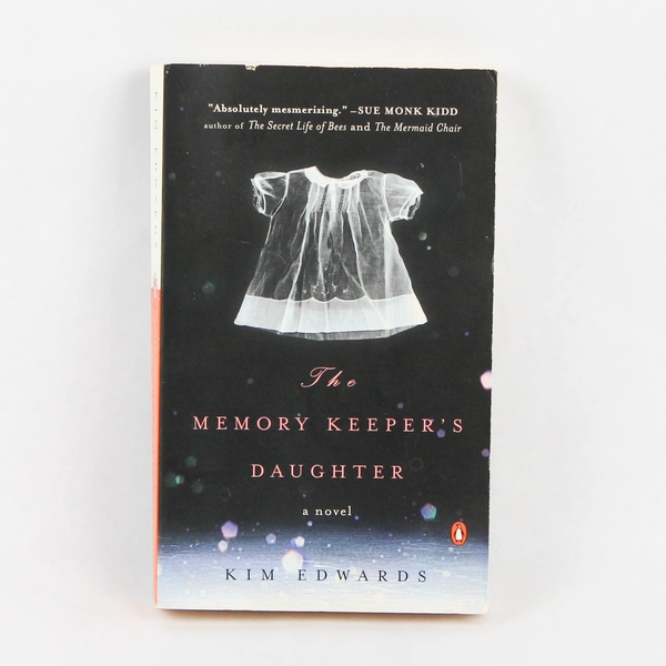 The Memory Keeper's Daughter by Kim Edwards Fiction Paperback