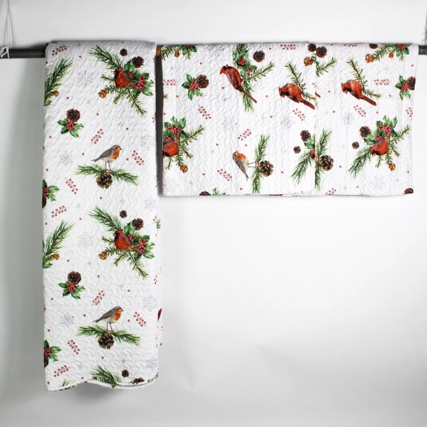 MarCielo Queen Quilt 3 Piece Set Winter Theme Holly Robin Cardinal Pinecone