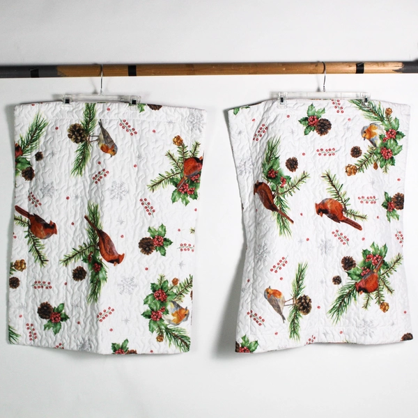 MarCielo Queen Quilt 3 Piece Set Winter Theme Holly Robin Cardinal Pinecone