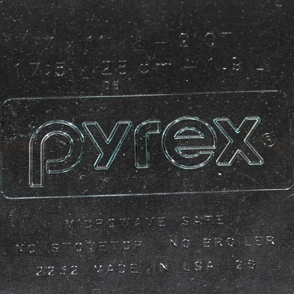 Pyrex 7 x 11 Inch 2 Quart Teal Tint Baking Dish 2232