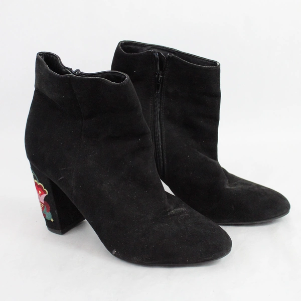 Report Sierra Black Heeled Ankle Boots Booties w/ Embroidery Suede Women's 11