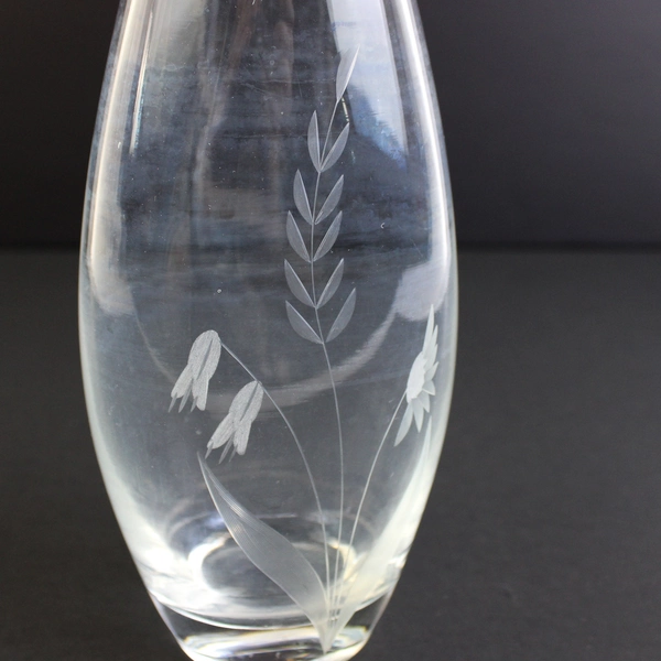 7 Inch Etched Floral Crystal Vase Decorative Collectible Vintage Style