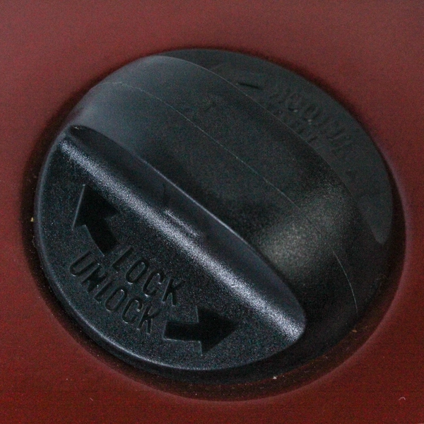 Red Aluminum Steamer Pan with Locking Vented Lid, 1 Quart, Double Handle