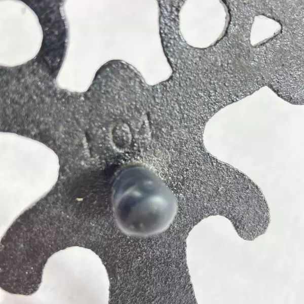 Cast Iron Trivet With Handle Pinwheel Center And Hearts 