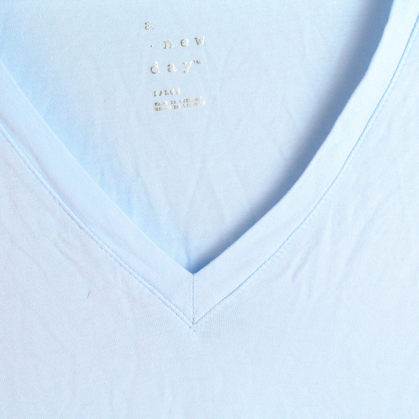 A New Day Baby Blue T-Shirt Stretchy Material Women's Size Large