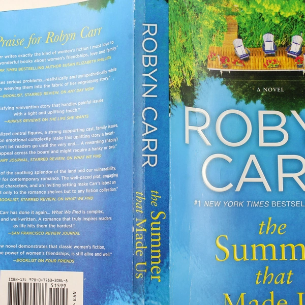 The Summer That Made Us by Robyn Carr 2017 Paperback - Good Condition