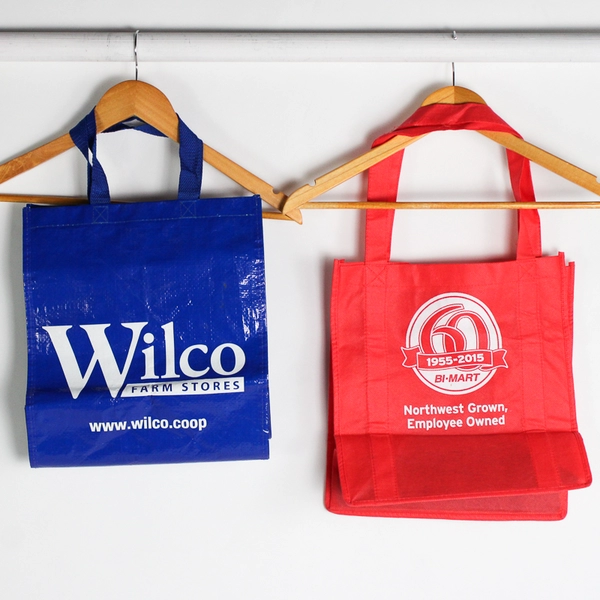 Lot of 8 Pre-Owned Retail Reusable Tote Bags Flawed