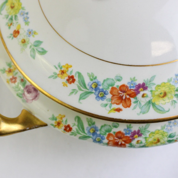 Jackson Featherweight China Floral Covered Serving Bowl White Gold Trim 