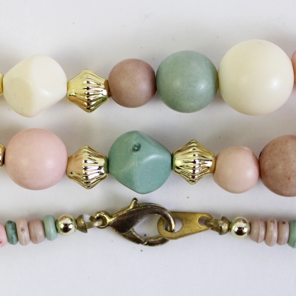 3 Pc Set Unmarked Pink Green and White Beaded Necklace and Dangle Earrings