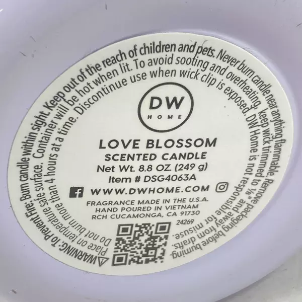 DW Home Love Blossom Candle Apple Blossom Honey Musk Scent