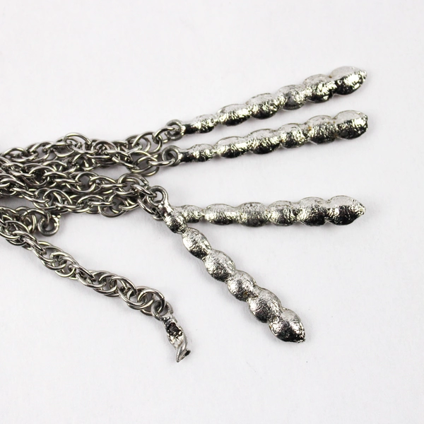 Unmarked Silver-Tone Chain Necklace With Dangling Chains