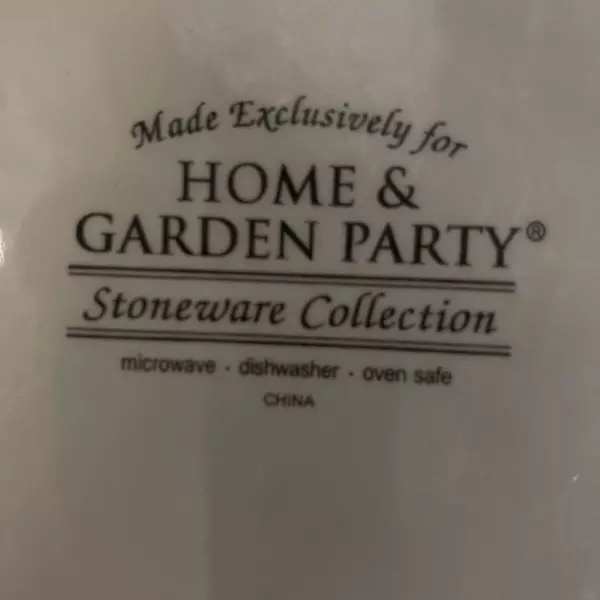 Home And Garden Party Stoneware Snowman Cookie Jar