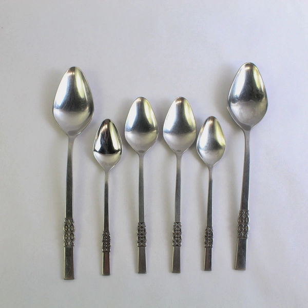 Lot of 6 International Stainless Deluxe Danish Scroll Spoons Serving Place Tea 
