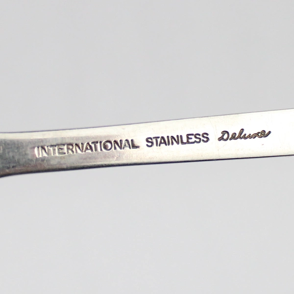 Lot of 6 International Stainless Deluxe Danish Scroll Spoons & Butter Knives