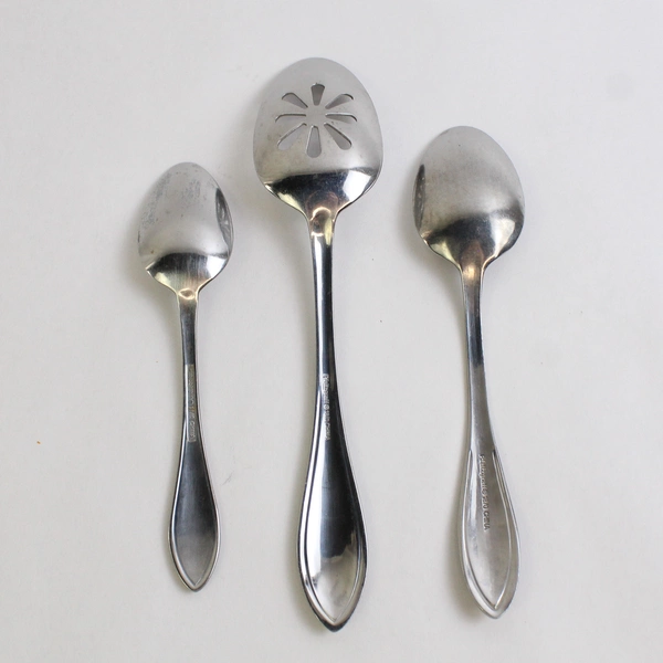 Lot of 3 Pfaltzgraff Everyday Beaded 18/0 Stainless Steel Flatware Spoons