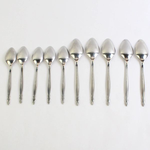 Lot of 10 International Stainless Deluxe Inspiration Teaspoons Flatware