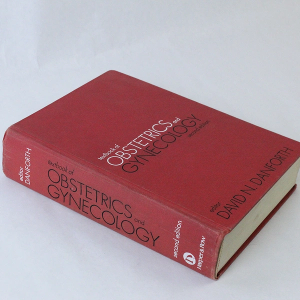 Textbook of Obstetrics & Gynecology 2nd Ed. Danforth HC 1971 - Spine Wear
