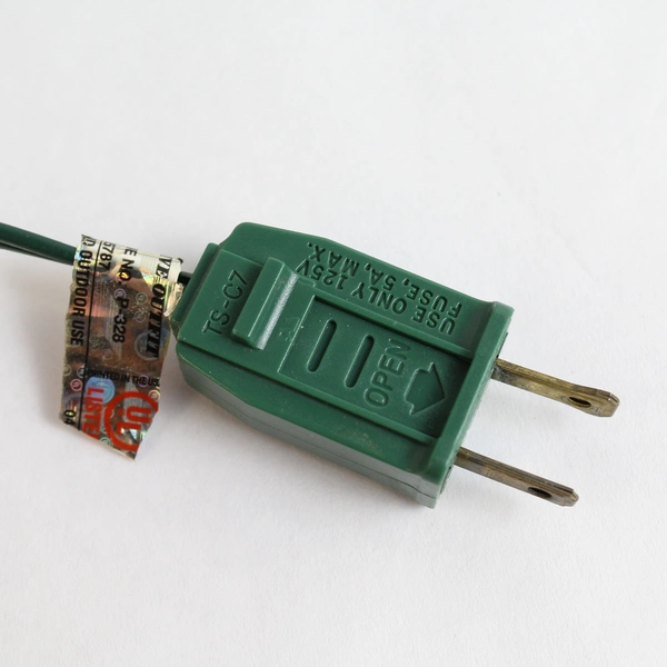 Christmas Light Extension Cord Green 10mm Bulb Socket 135 Inches 5 Sockets